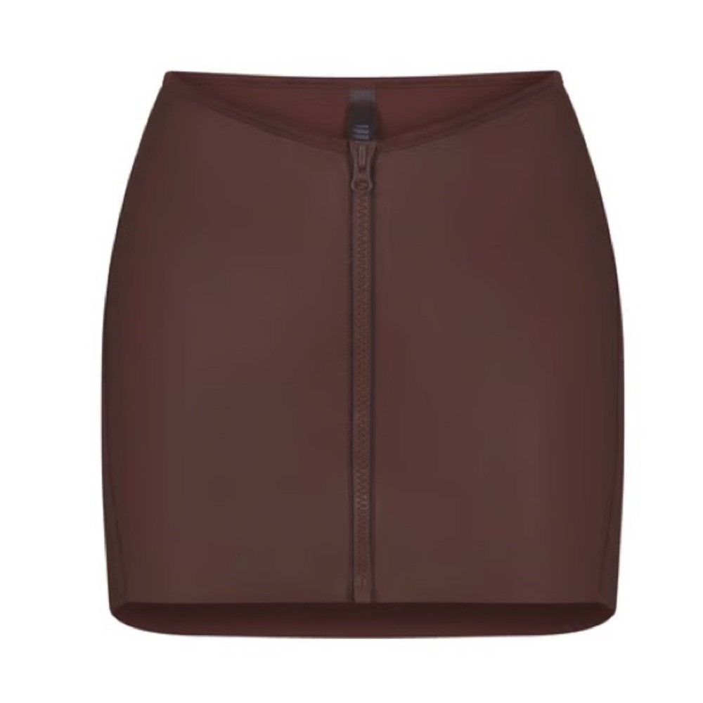 NEW! SKIMS Rubberized Scuba Mini Skirt